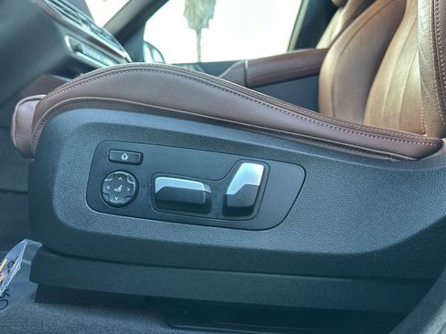 Used 2019 BMW X5 xDrive40i w/ M Sport Package image 13