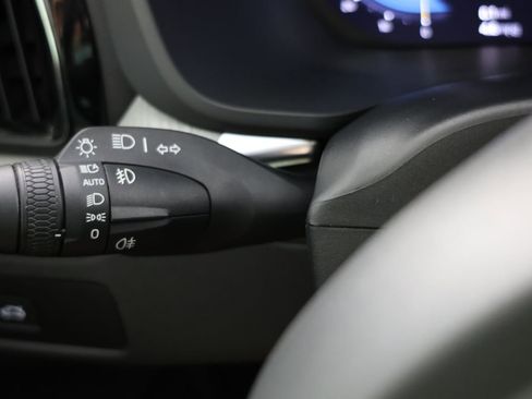 Used 2025 Volvo XC60 B5 Plus AWD/4WD image 26