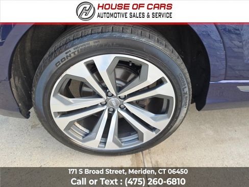 Used 2020 Audi Q8 Premium Plus AWD/4WD image 21