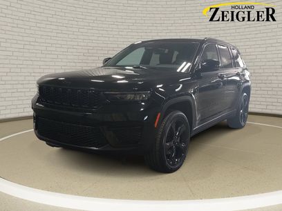 Used 2023 Jeep Grand Cherokee Altitude