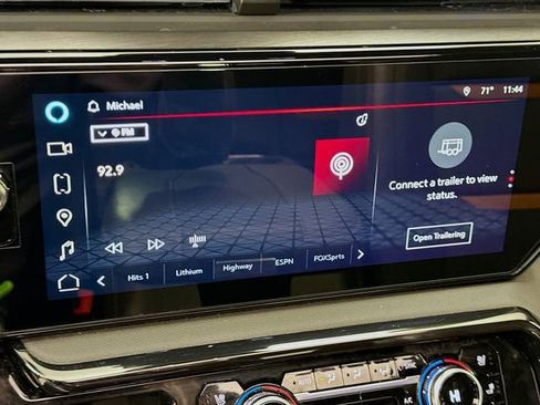 Used 2024 GMC Sierra 1500 AT4 w/ Technology Package image 18