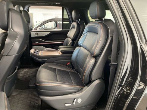 Used 2026 Lincoln Navigator L Black Label AWD/4WD image 12