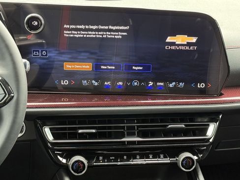 New 2026 Chevrolet Traverse RS image 15