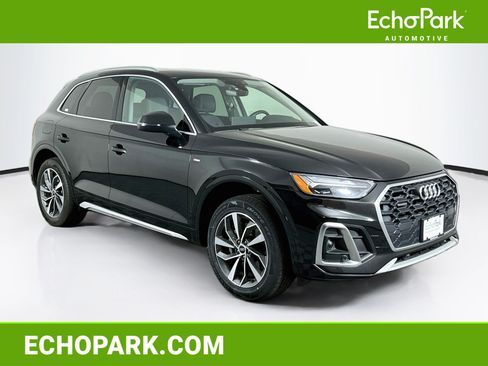Used 2023 Audi Q5 2.0T Premium w/ Convenience Package AWD/4WD image 1