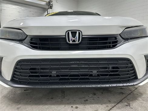 Used 2023 Honda Civic Sport image 10