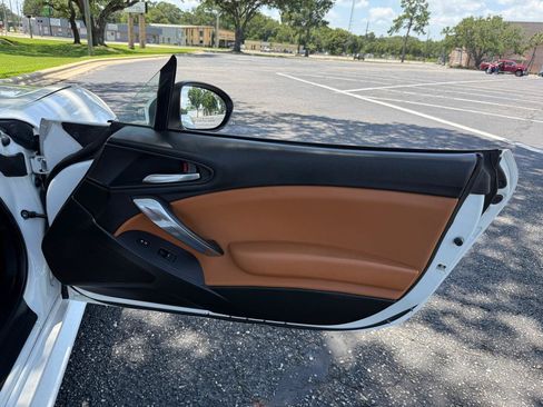 Used 2017 FIAT 124 Spider Lusso RWD image 30