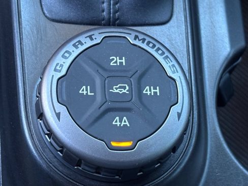 Used 2022 Ford Bronco Wildtrak AWD/4WD image 33