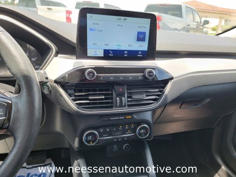 Used 2021 Ford Escape SE w/ Convenience Package image 24