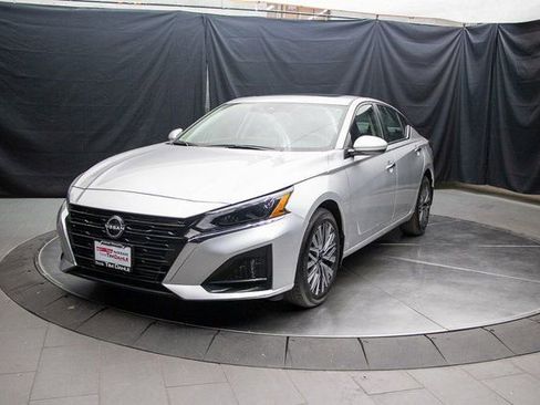 Used 2025 Nissan Altima 2.5 S image 6