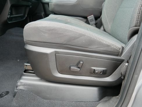 Used 2024 RAM 2500 Big Horn w/ Safety Group AWD/4WD image 20