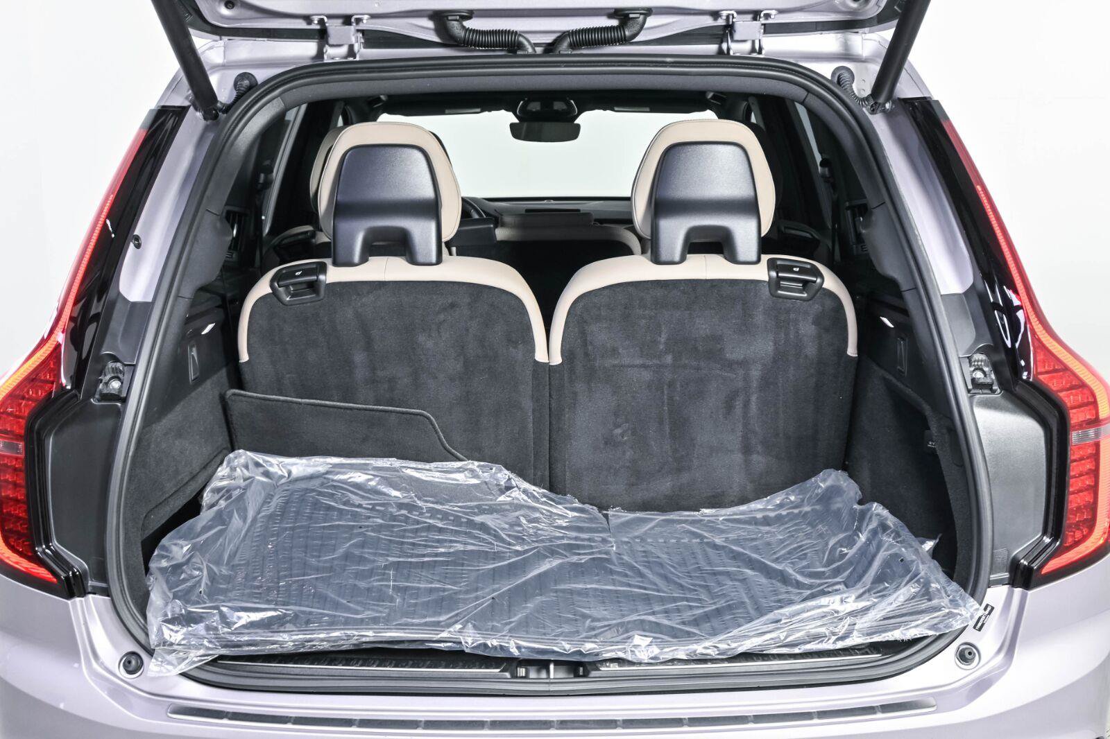 Certified 2026 Volvo XC90 B6 Plus AWD/4WD image 31