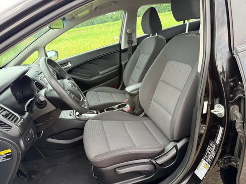 Used 2017 Kia Forte LX w/ LX Popular Package FWD image 15
