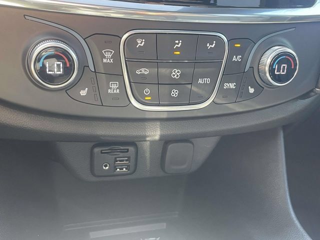 Certified 2023 Chevrolet Traverse LT w/ LT Premium Package FWD image 22