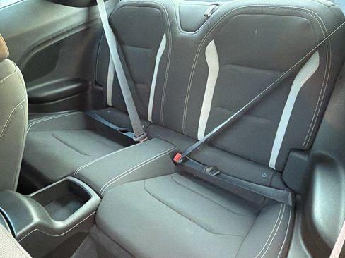 Used 2018 Chevrolet Camaro LT RWD image 17