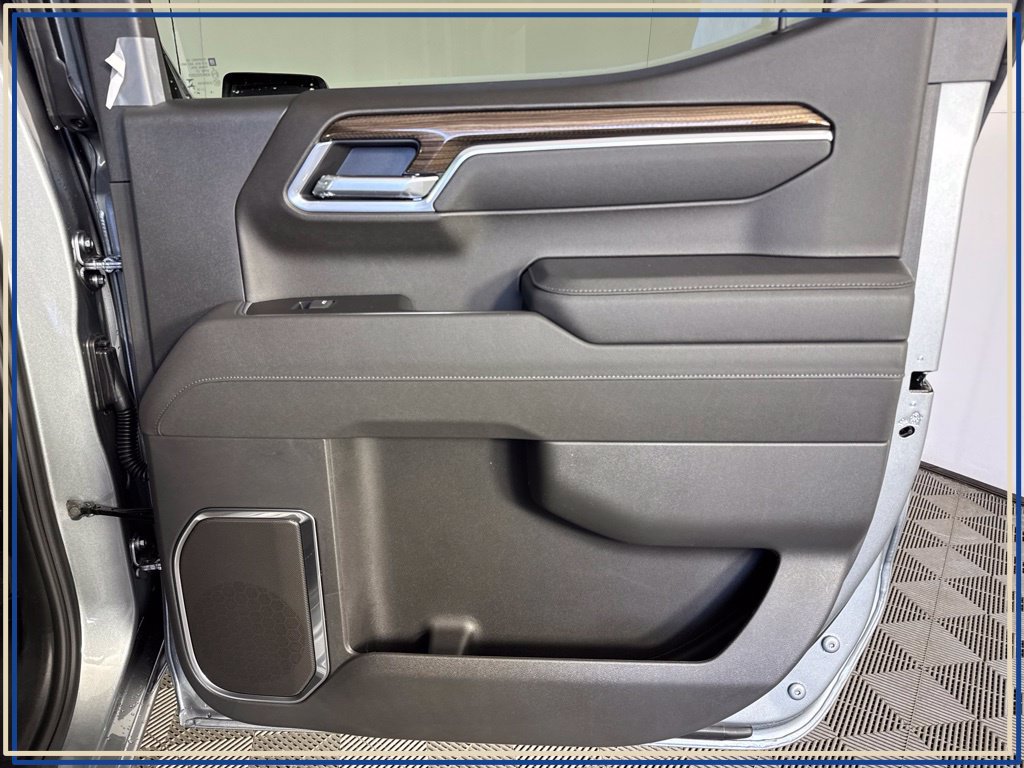 New 2026 Chevrolet Silverado 1500 RST w/ RST All Star Premium Package AWD/4WD image 38