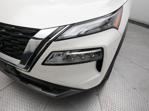 Used 2023 Nissan Rogue SL image 23