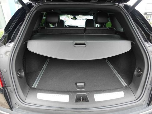 Used 2022 Cadillac XT5 Premium Luxury w/ Technology Package AWD/4WD image 31