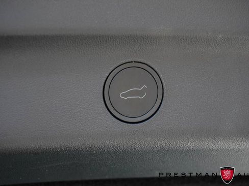 Used 2024 Tesla Model Y 2WD image 8