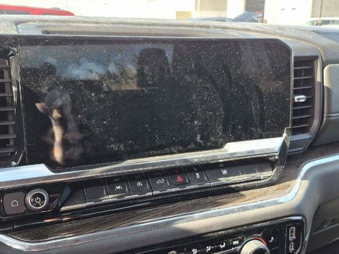 Used 2024 Chevrolet Silverado 1500 LT image 8