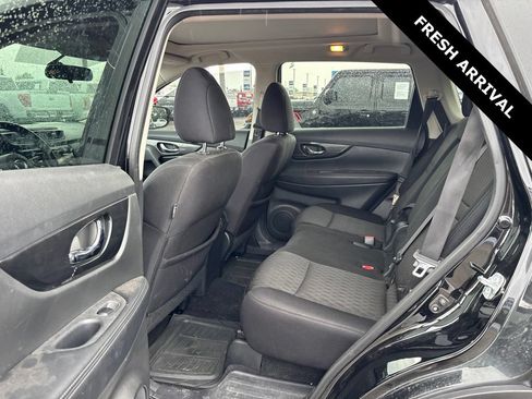 Used 2017 Nissan Rogue SV FWD image 6