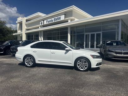 Used 2017 Volkswagen Passat 1.8T SE