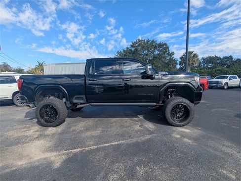 Used 2022 GMC Sierra 3500 AT4 w/ AT4 Premium Plus Package image 2