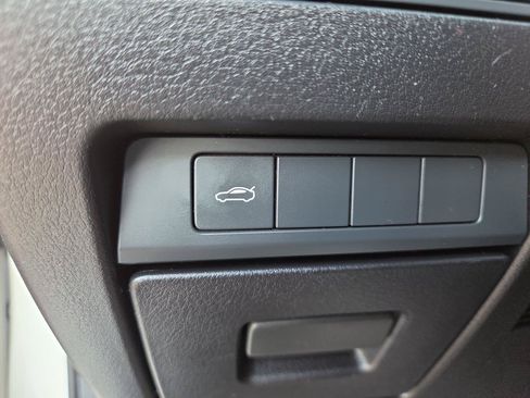 Used 2021 MAZDA MAZDA3 s AWD/4WD image 17