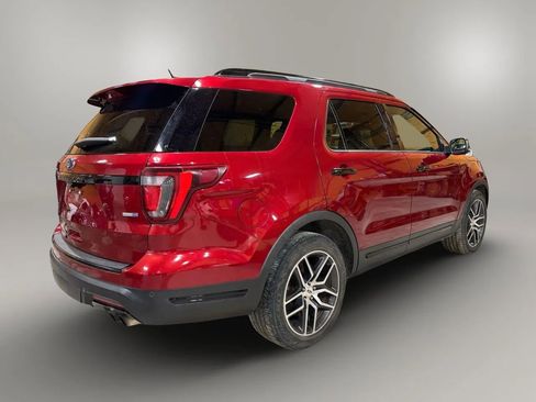 Used 2018 Ford Explorer Sport w/ Equipment Group 401A image 5