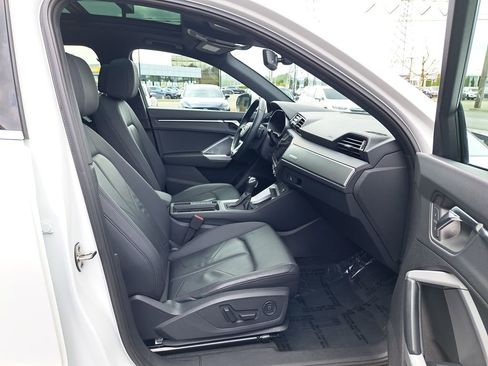 Used 2024 Audi Q3 2.0T Premium AWD/4WD image 17