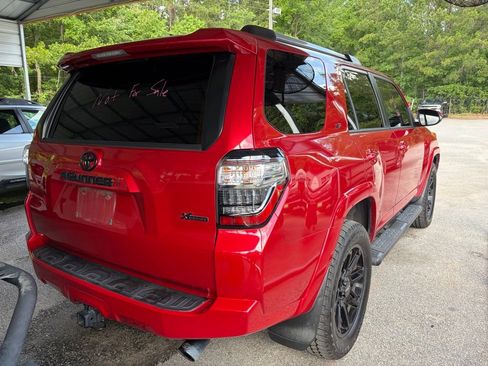 Used 2022 Toyota 4Runner SR5 Premium AWD/4WD image 5