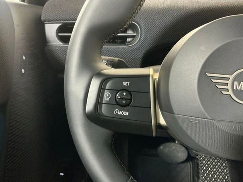 Certified 2025 MINI Cooper 2-Door Hardtop FWD image 14