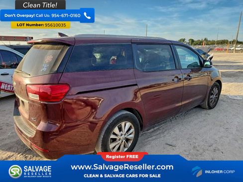 Used 2015 Kia Sedona LX FWD image 4