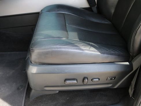 Used 2017 Ford Expedition Limited w/ Equipment Group 301A RWD image 15