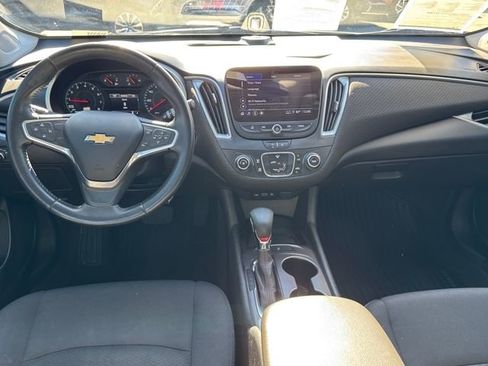 Certified 2022 Chevrolet Malibu RS image 12