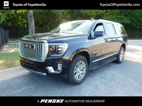 Used 2021 GMC Yukon XL Denali AWD/4WD image 1