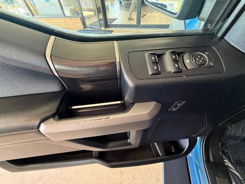 Used 2019 Ford F150 Raptor AWD/4WD image 11