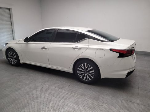Used 2023 Nissan Altima 2.5 SV FWD image 3