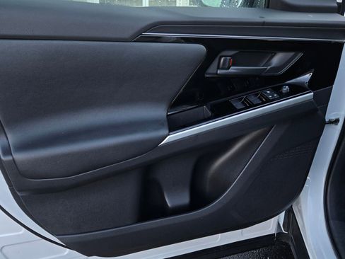 Certified 2025 Toyota bZ4X FWD image 8