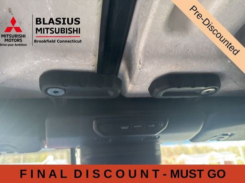 Used 2021 Jeep Wrangler Unlimited Sahara w/ Cold Weather Group AWD/4WD image 30