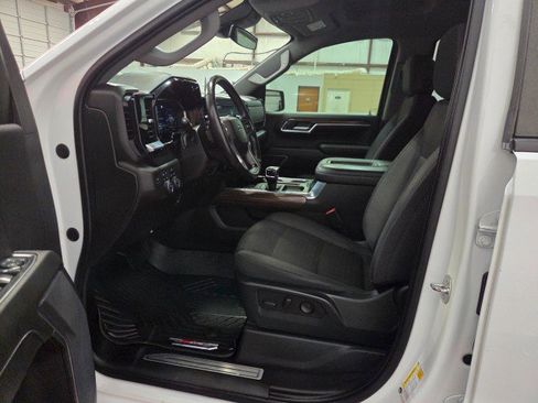 Used 2022 Chevrolet Silverado 1500 RST AWD/4WD image 7