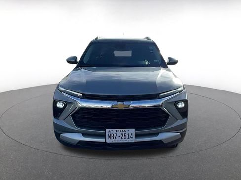 Used 2025 Chevrolet TrailBlazer LT image 4