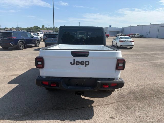 Used 2026 Jeep Gladiator Rubicon w/ Steel Power Dome Hood Package AWD/4WD image 5