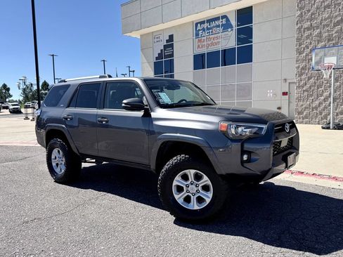 Used 2021 Toyota 4Runner SR5 Premium w/ Moonroof Package AWD/4WD image 2