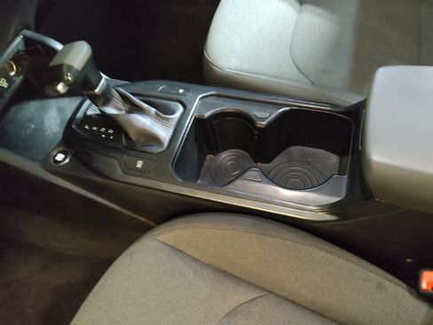 Used 2025 Kia K4 FWD image 26