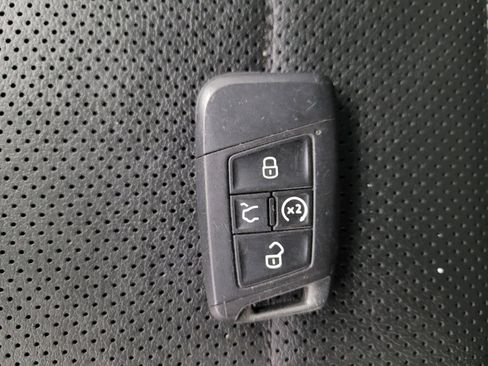 Used 2021 Volkswagen Jetta GLI Autobahn image 32