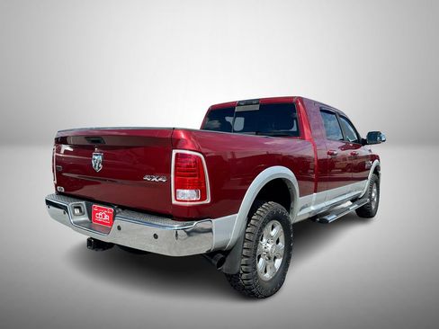 Used 2014 RAM 3500 Laramie w/ Convenience Group AWD/4WD image 4