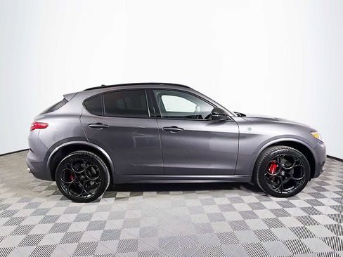 Used 2023 Alfa Romeo Stelvio Quadrifoglio AWD/4WD image 4