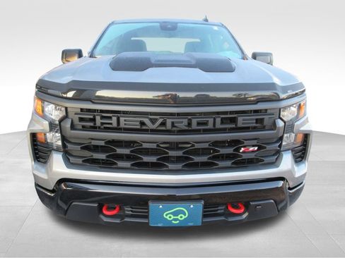 Certified 2026 Chevrolet Silverado 1500 Custom Trail Boss w/ LPO, Dark Essentials Package AWD/4WD image 8