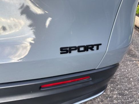 Certified 2024 Honda HR-V Sport image 9