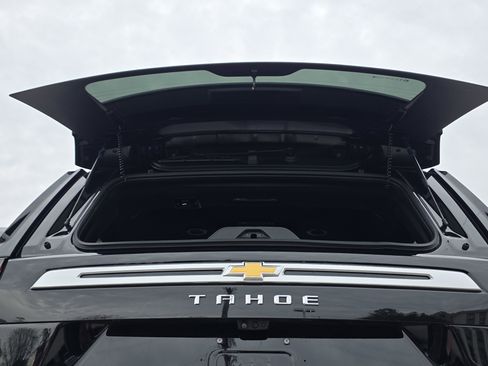 Used 2024 Chevrolet Tahoe High Country w/ Advanced Technology Package image 44